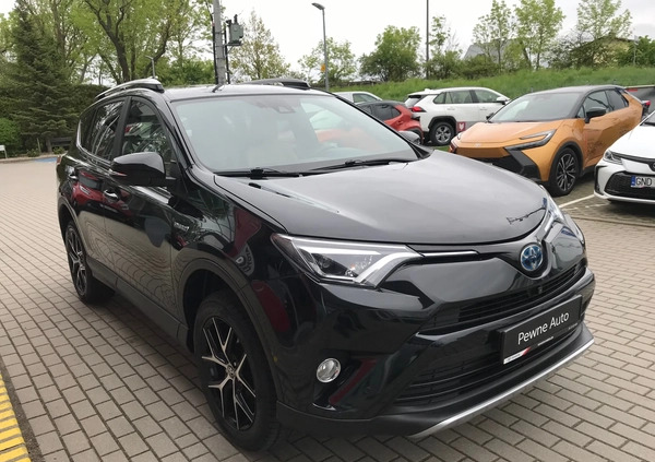 Toyota RAV4 cena 99900 przebieg: 79000, rok produkcji 2016 z Tolkmicko małe 781